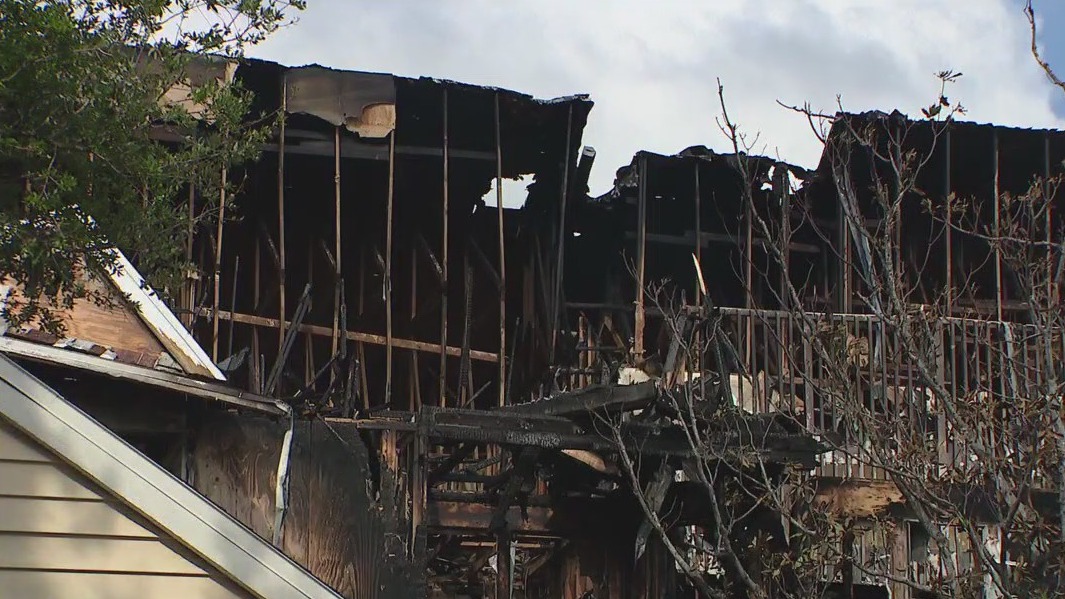Palm Harbor condo fire displaces 12 families